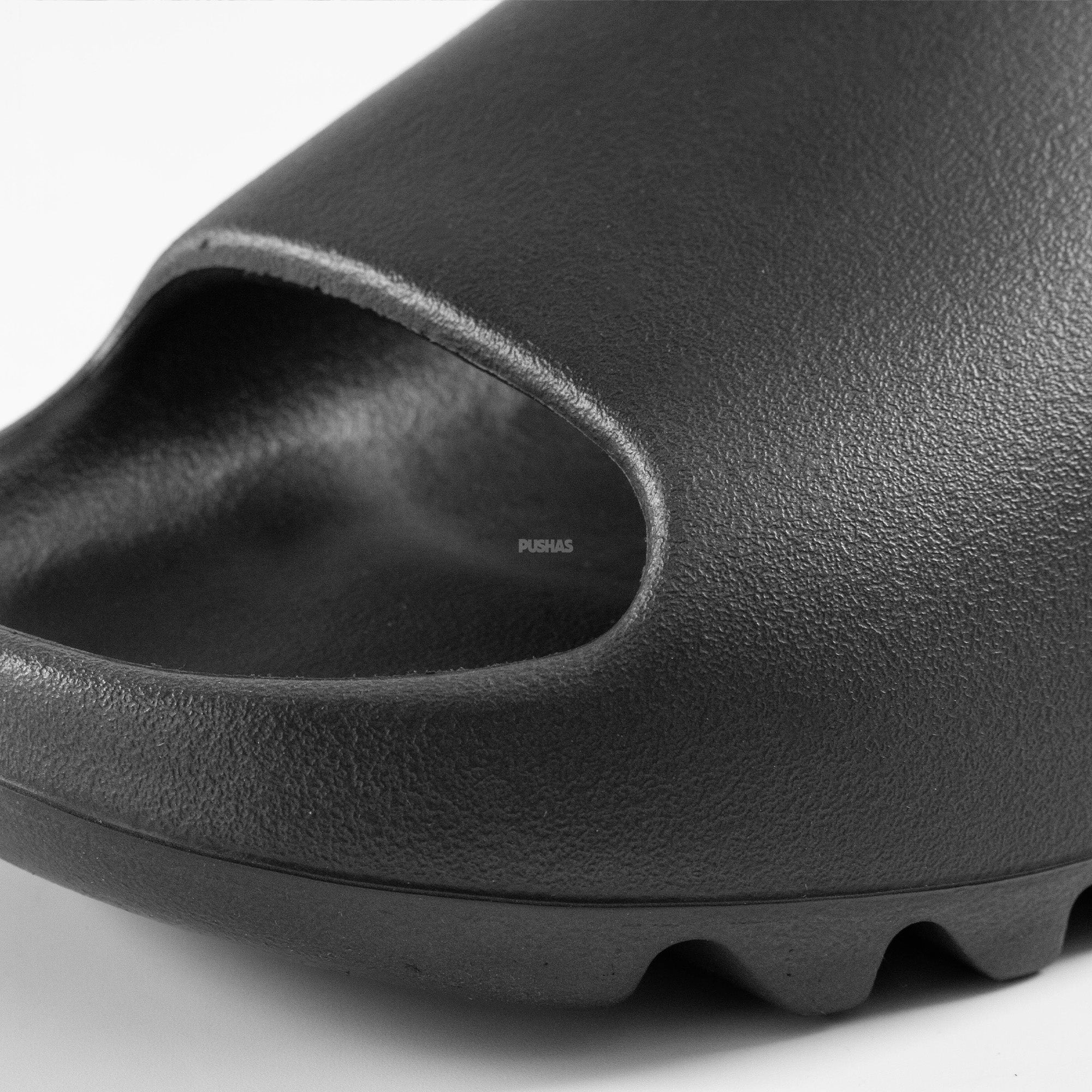 Adidas Yeezy Slide 'Granite' (2023) - Image 11