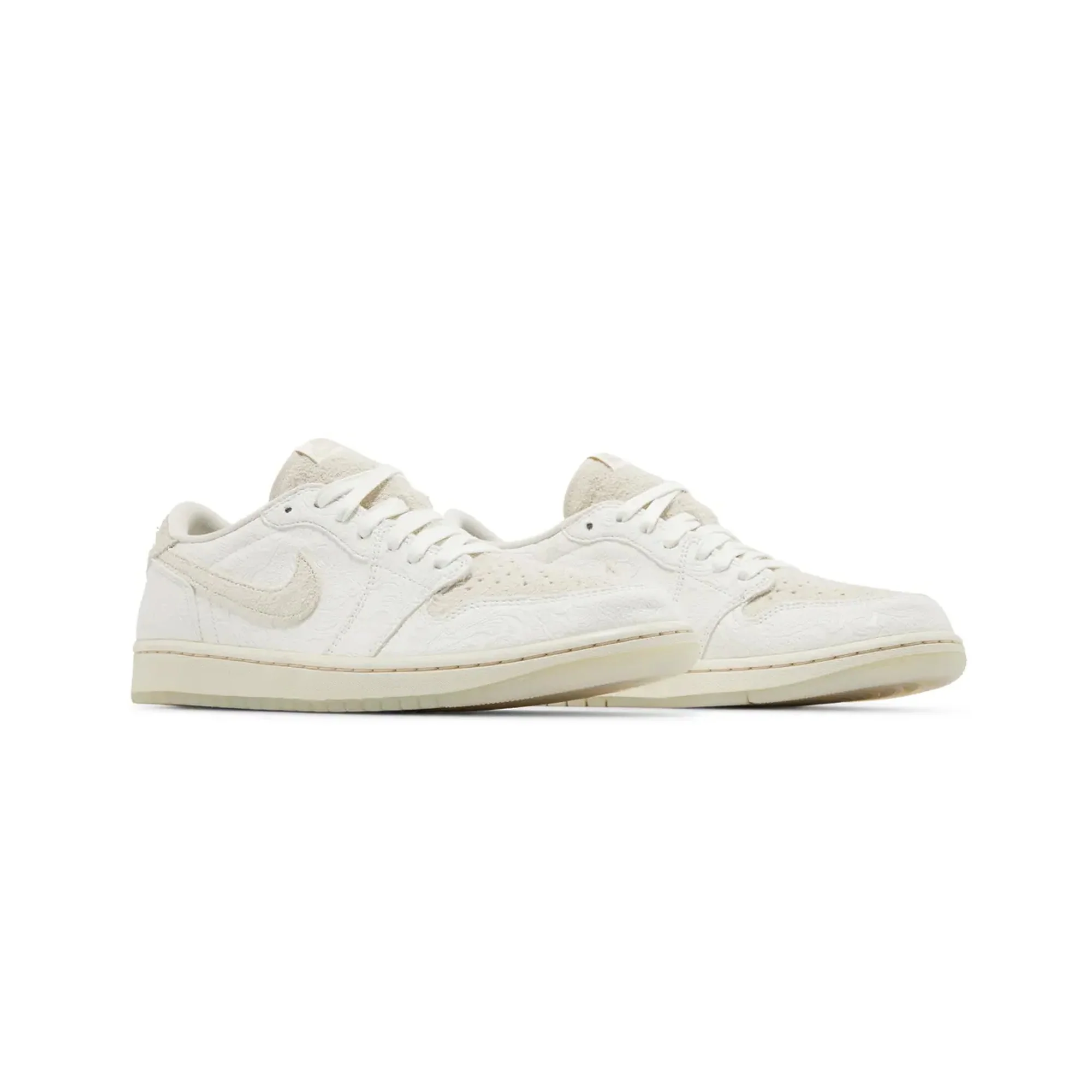 Air Jordan 1 Retro Low OG 'Chris Paul' (2023) - Image 2