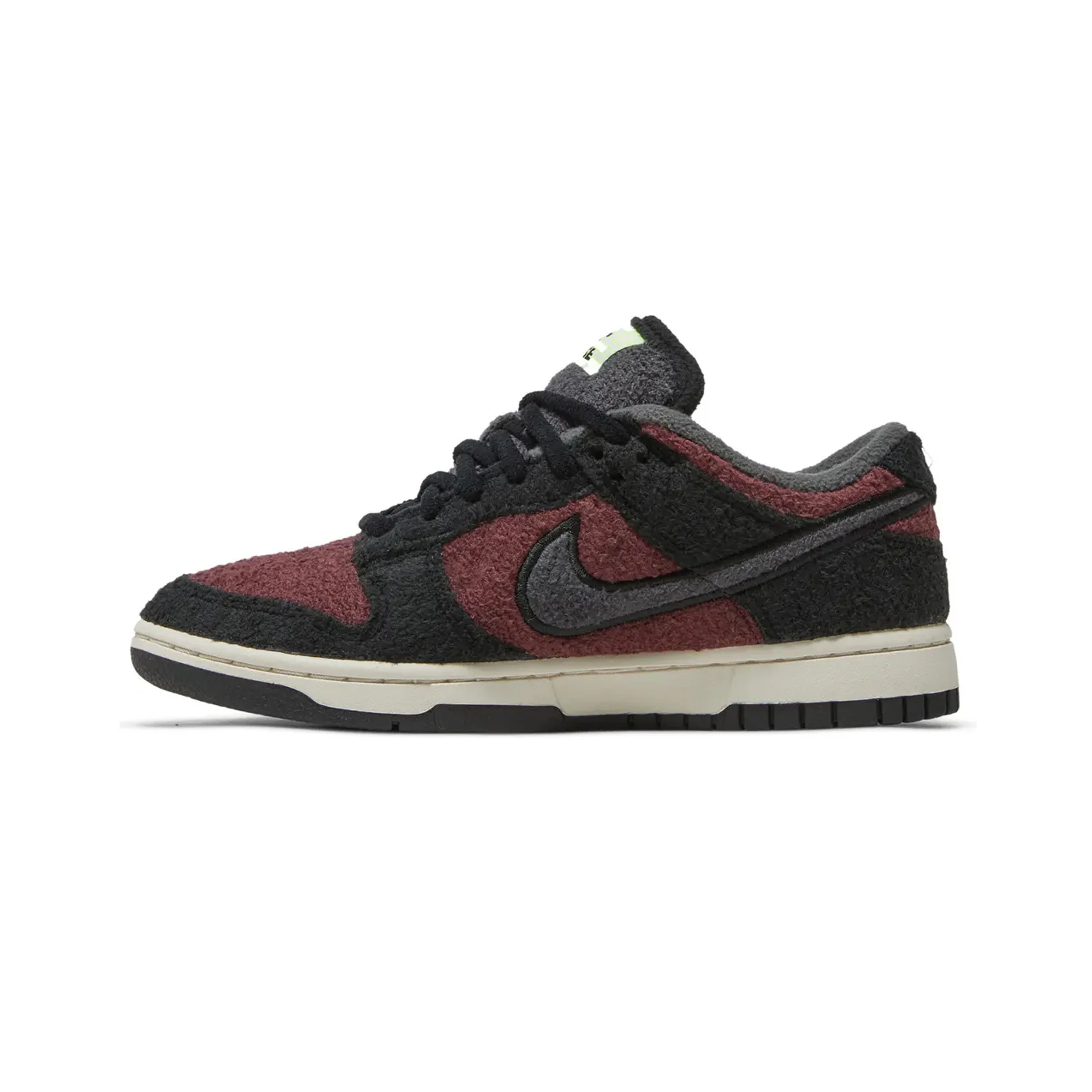 Dunk Low SE 'Fleece Pack Burgundy Crush' W (2022) - Image 3