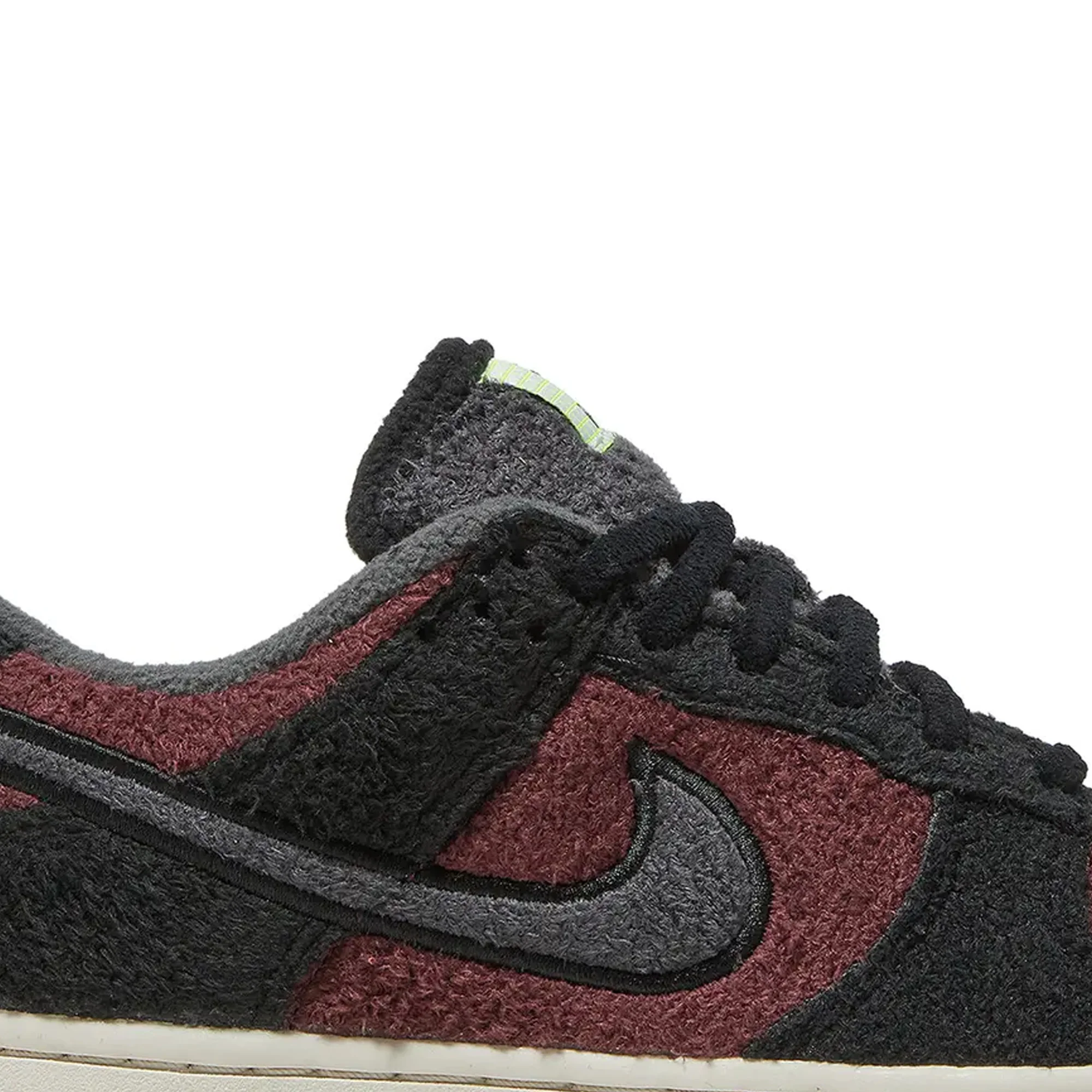 Dunk Low SE 'Fleece Pack Burgundy Crush' W (2022) - Image 6