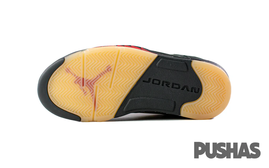 Jordan 5 Retro Gore-Tex Off-Noir Women's (2022) - Image 6