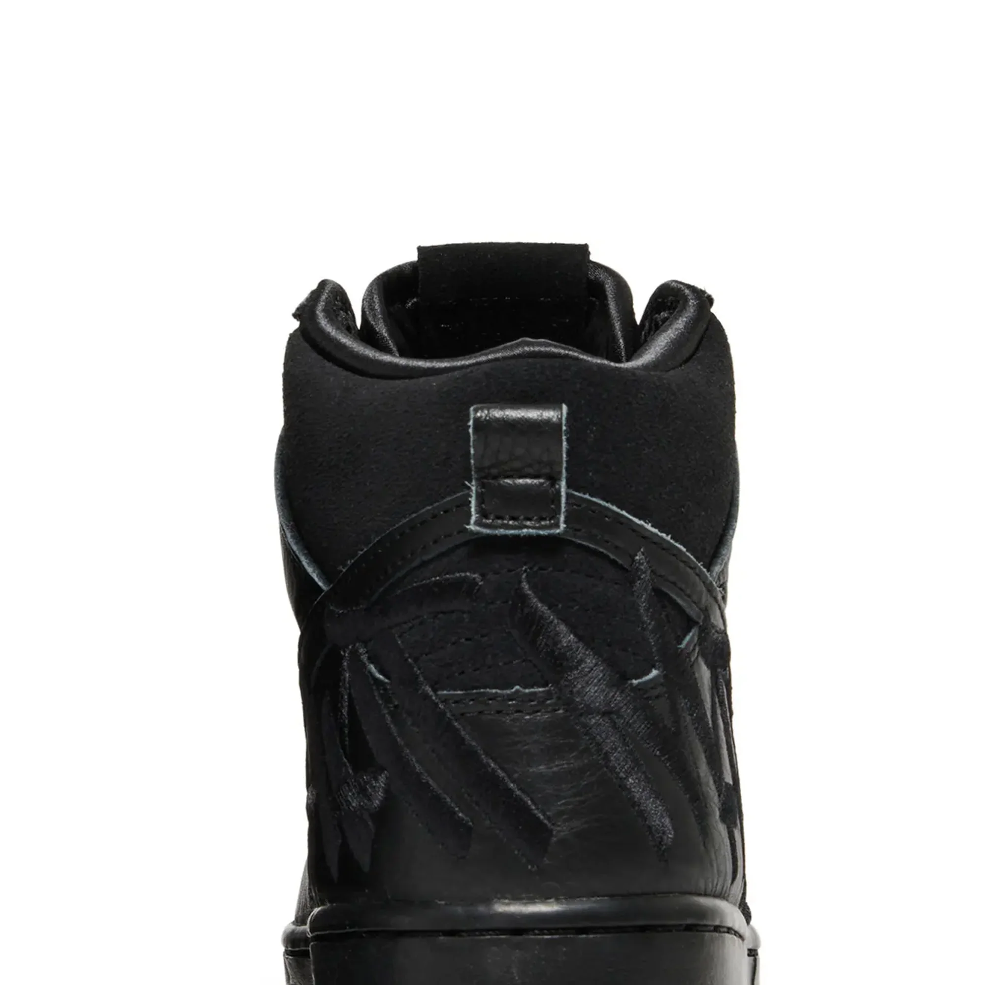 Nike SB Dunk x FAUST 'Black Gold' (2022) - Image 7