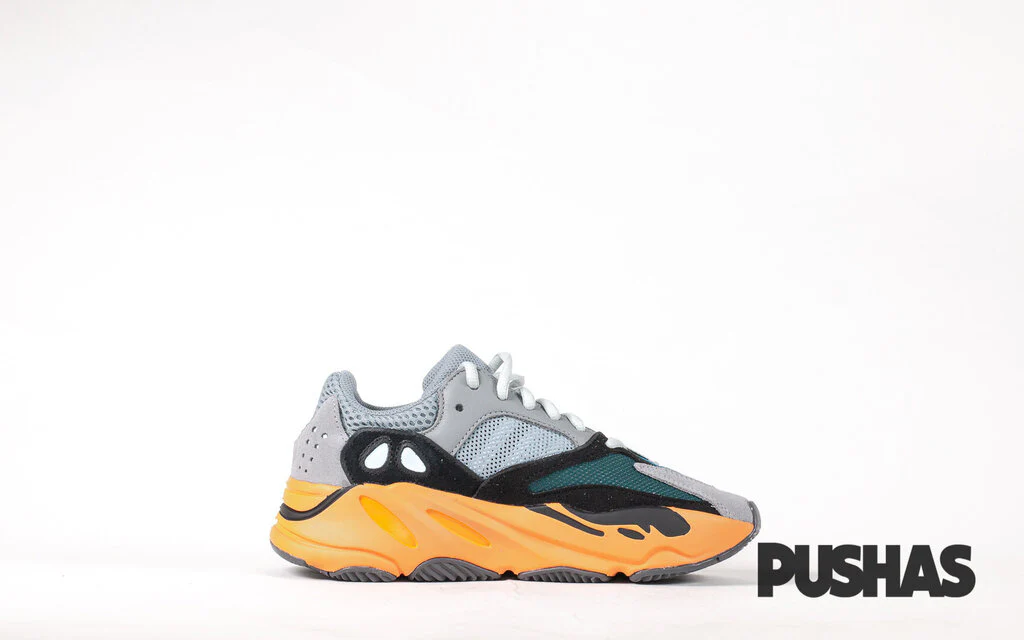 Yeezy 700 'Wash Orange' (2021) - Image 4